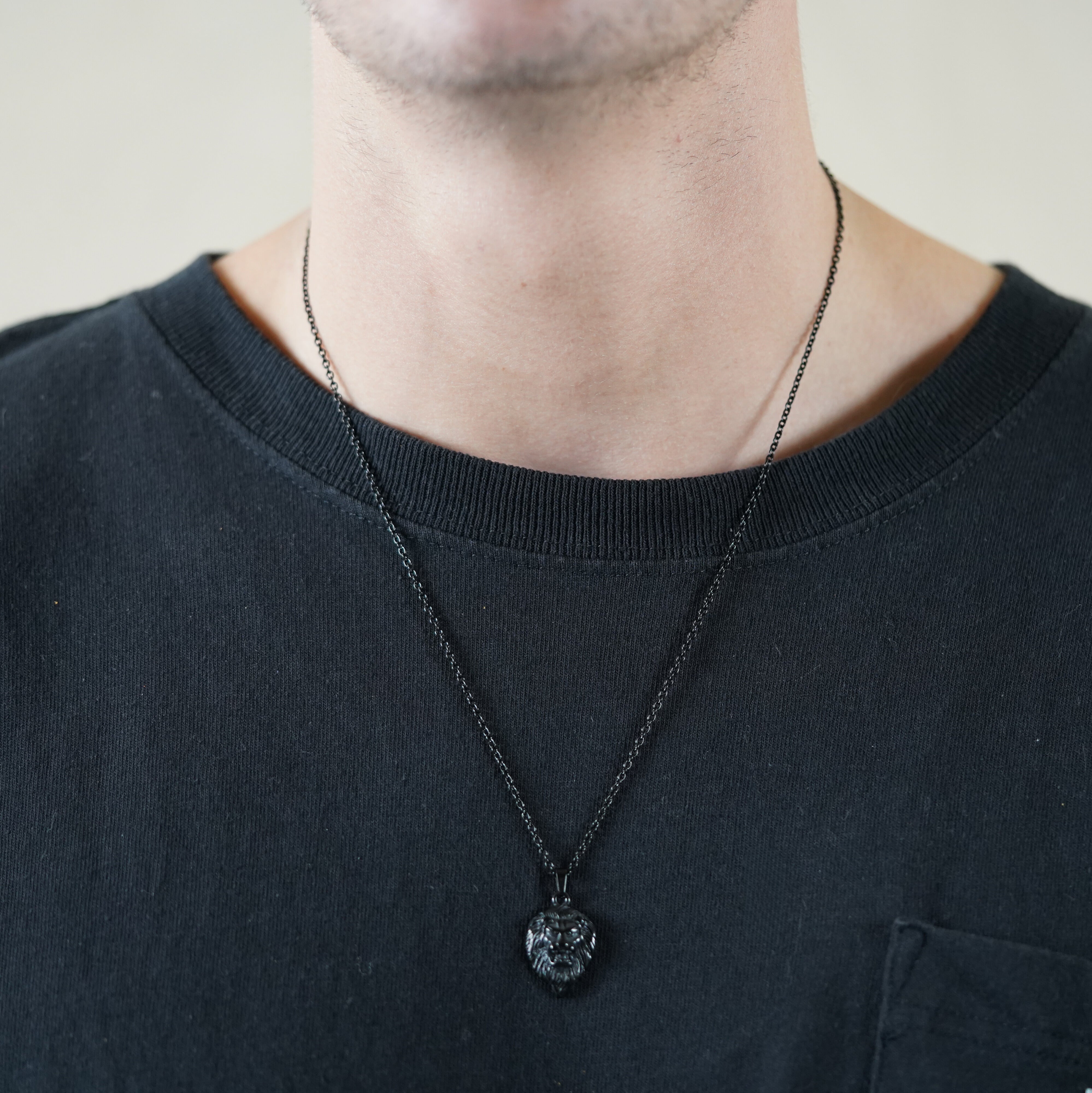 Lion Pendant (Black)